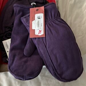 Hat and gloves NWT